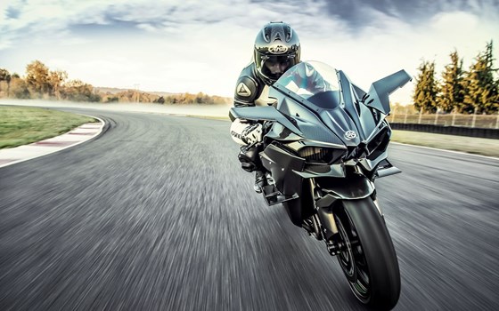 Neufahrzeug Kawasaki Ninja H2R - Bild 3