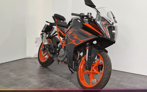 Gebrauchtmotorrad KTM RC 125 - Bild 1