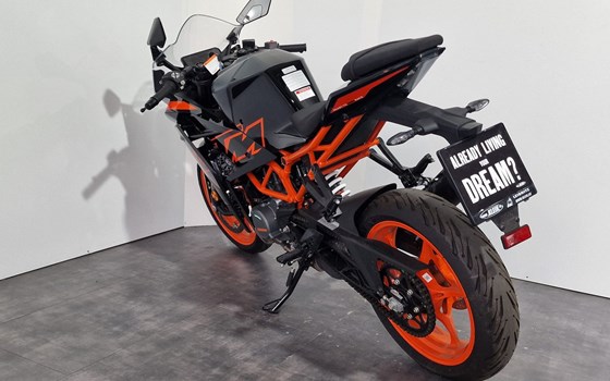 Gebrauchtmotorrad KTM RC 125 - Bild 2
