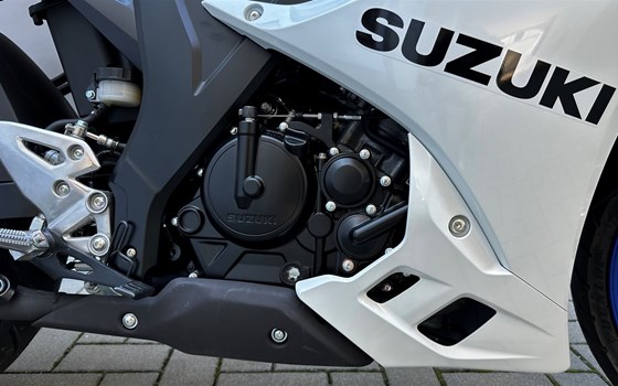 Gebrauchtmotorrad Suzuki GSX-R125 - Bild 3