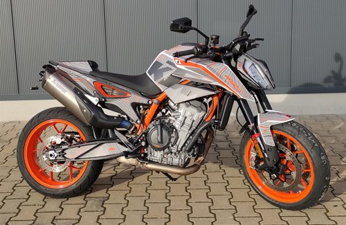 Gebrauchtmotorrad KTM 890 Duke R