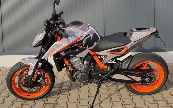 Gebrauchtmotorrad KTM 890 Duke R - Bild 7