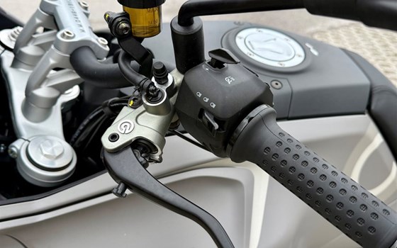 Gebrauchtmotorrad Moto Guzzi V100 Mandello Aviazione Navale - Bild 14