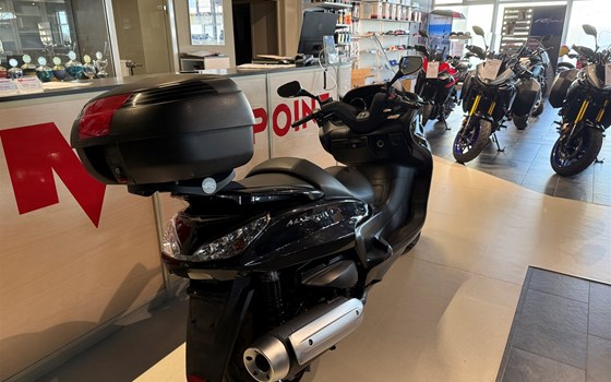 Gebrauchtmotorrad Yamaha Majesty 400 ABS - Bild 9