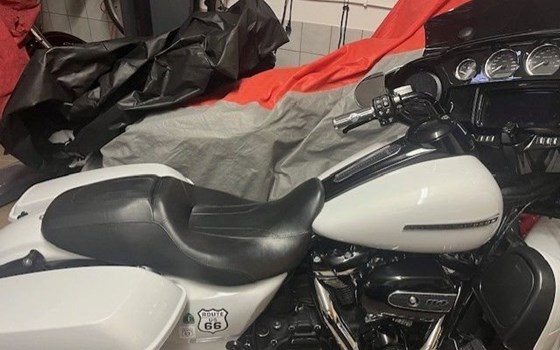 Gebrauchtmotorrad Harley-Davidson Touring Street Glide Special FLHXS - Bild 2