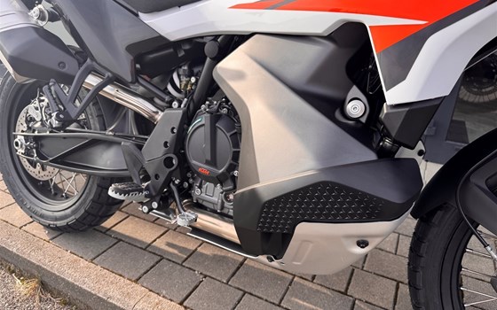 Neufahrzeug KTM 790 Adventure - Bild 7