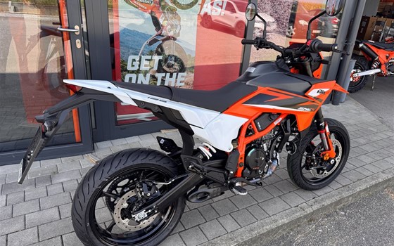 Neufahrzeug KTM 125 SMC R - Bild 3
