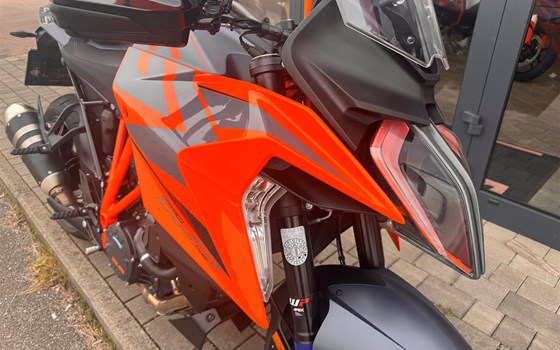 Gebrauchtmotorrad KTM 1290 Super Duke GT - Bild 9