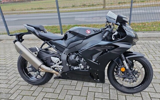 Gebrauchtmotorrad Honda CBR1000RR-R Fireblade - Bild 13