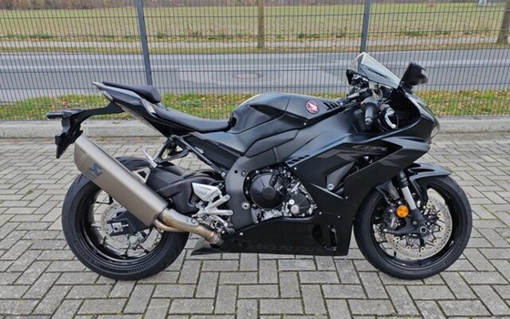 Gebrauchtmotorrad Honda CBR1000RR-R Fireblade - Bild 2