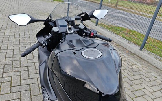 Gebrauchtmotorrad Honda CBR1000RR-R Fireblade - Bild 20