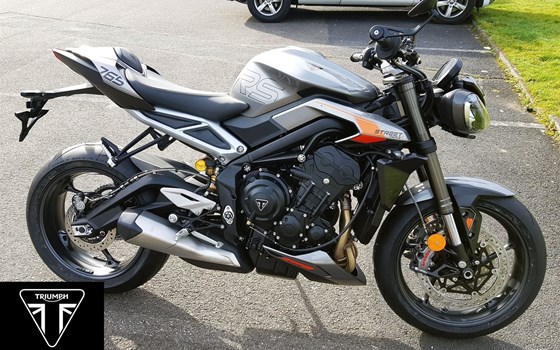Neufahrzeug Triumph Street Triple 765 RS - Bild 1