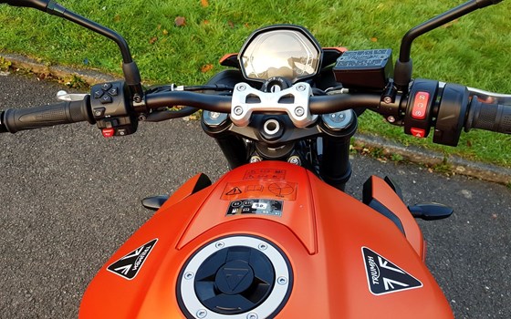 Neufahrzeug Triumph Street Triple 765 R A2 - Bild 4