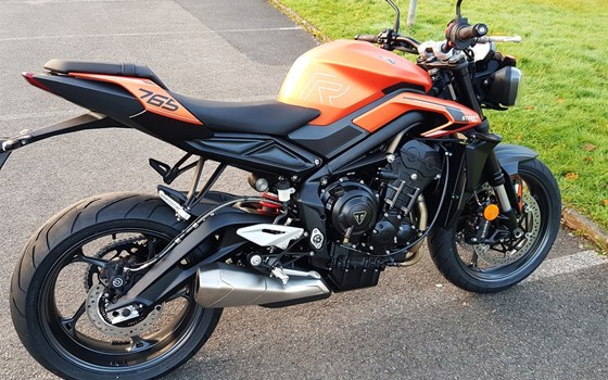 Neufahrzeug Triumph Street Triple 765 R A2 - Bild 12