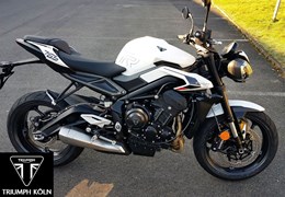 Neumotorrad Triumph Street Triple R