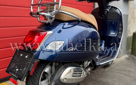 Gebrauchtmotorrad Vespa GTS 300 - Bild 4