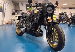 Neumotorrad Suzuki GSX-8TT