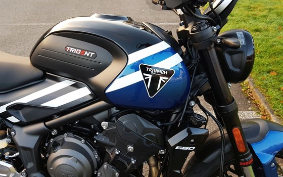 Gebrauchtmotorrad Triumph Trident 660 - Bild 7