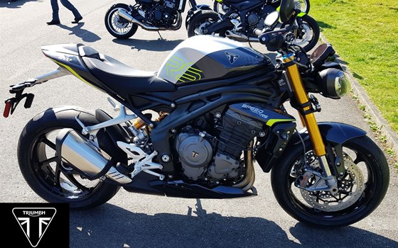 Neufahrzeug Triumph Speed Triple 1200 RS - Bild 1