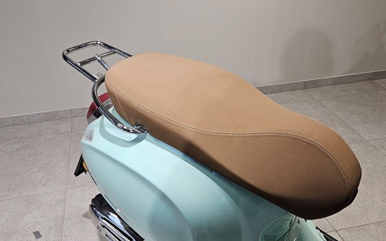 Gebrauchtmotorrad Vespa Primavera 50 - Bild 3