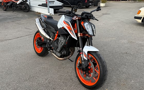 Gebrauchtmotorrad KTM 890 Duke R - Bild 3