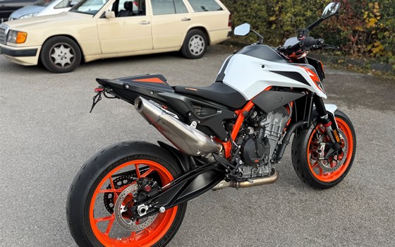 Gebrauchtmotorrad KTM 890 Duke R - Bild 4