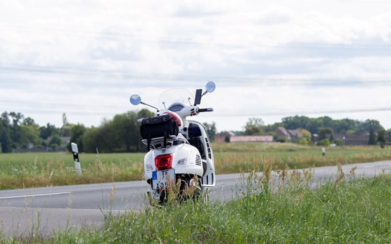 Gebrauchtmotorrad Vespa GTS 300 hpe - Bild 2