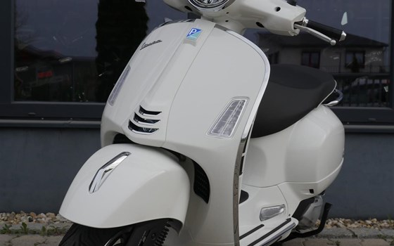 Neufahrzeug Vespa GTS 125 - Bild 19