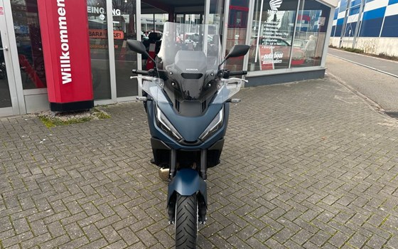 Gebrauchtmotorrad Honda NT1100 - Bild 3