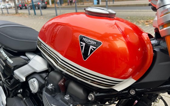Gebrauchtmotorrad Triumph Speed Twin 1200 RS - Bild 10