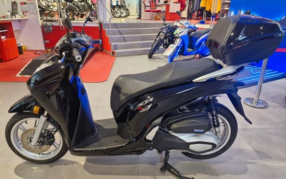 Gebrauchtmotorrad Honda SH350i - Bild 10