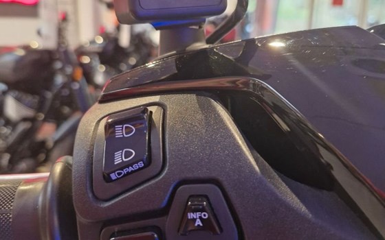 Gebrauchtmotorrad Honda SH350i - Bild 14