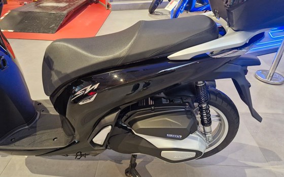 Gebrauchtmotorrad Honda SH350i - Bild 8