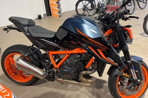 Angebot KTM 1290 Super Duke R EVO