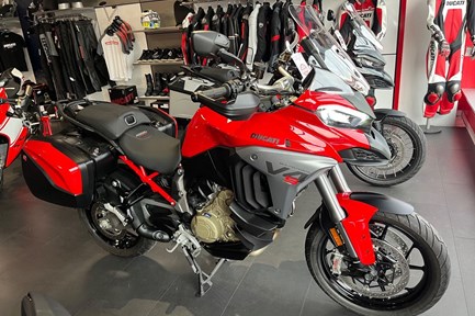 Ducati Multistrada V4 S