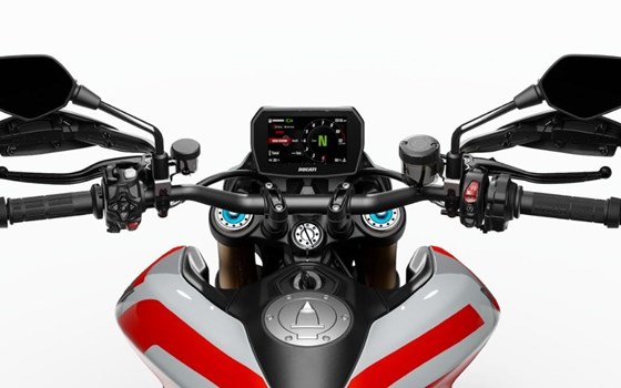 Neufahrzeug Ducati Hypermotard V2 SP - Bild 5