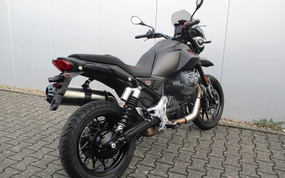 Gebrauchtmotorrad Moto Guzzi V85 TT - Bild 6