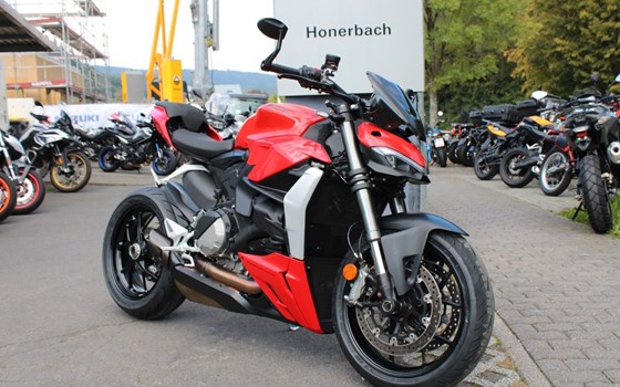 Gebrauchtmotorrad Ducati Streetfighter V2 - Bild 1