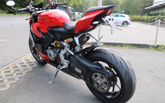 Gebrauchtmotorrad Ducati Streetfighter V2 - Bild 3