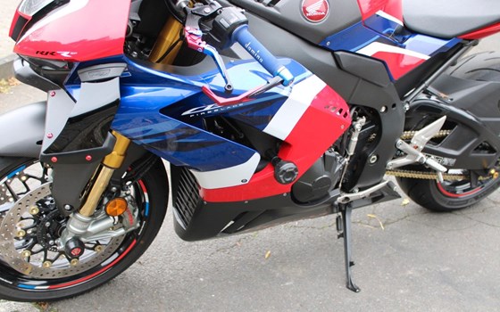 Gebrauchtmotorrad Honda CBR1000RR-R Fireblade SP - Bild 13