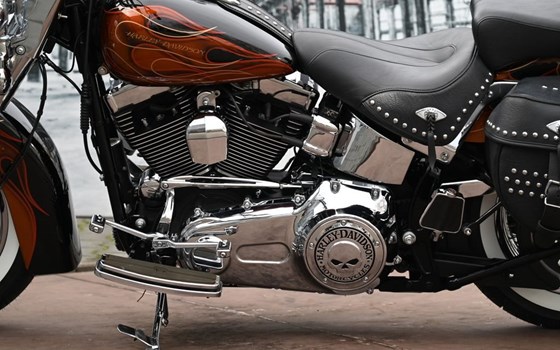 Gebrauchtmotorrad Harley-Davidson Softail Heritage Classic Anniversary - Bild 11