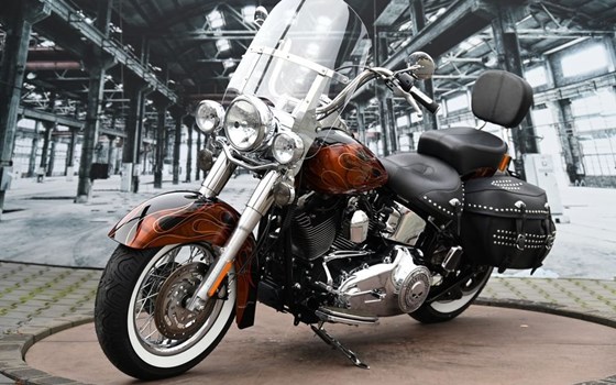 Gebrauchtmotorrad Harley-Davidson Softail Heritage Classic Anniversary - Bild 7