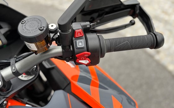 Gebrauchtmotorrad KTM 1290 Super Duke GT - Bild 14
