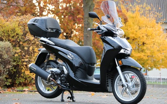 Gebrauchtmotorrad Honda SH350i - Bild 1