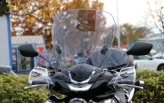 Gebrauchtmotorrad Honda SH350i - Bild 11