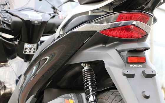 Gebrauchtmotorrad Honda SH350i - Bild 12
