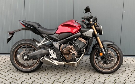 Gebrauchtmotorrad Honda CB650R E-Clutch - Bild 1