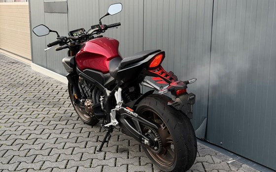 Gebrauchtmotorrad Honda CB650R E-Clutch - Bild 7