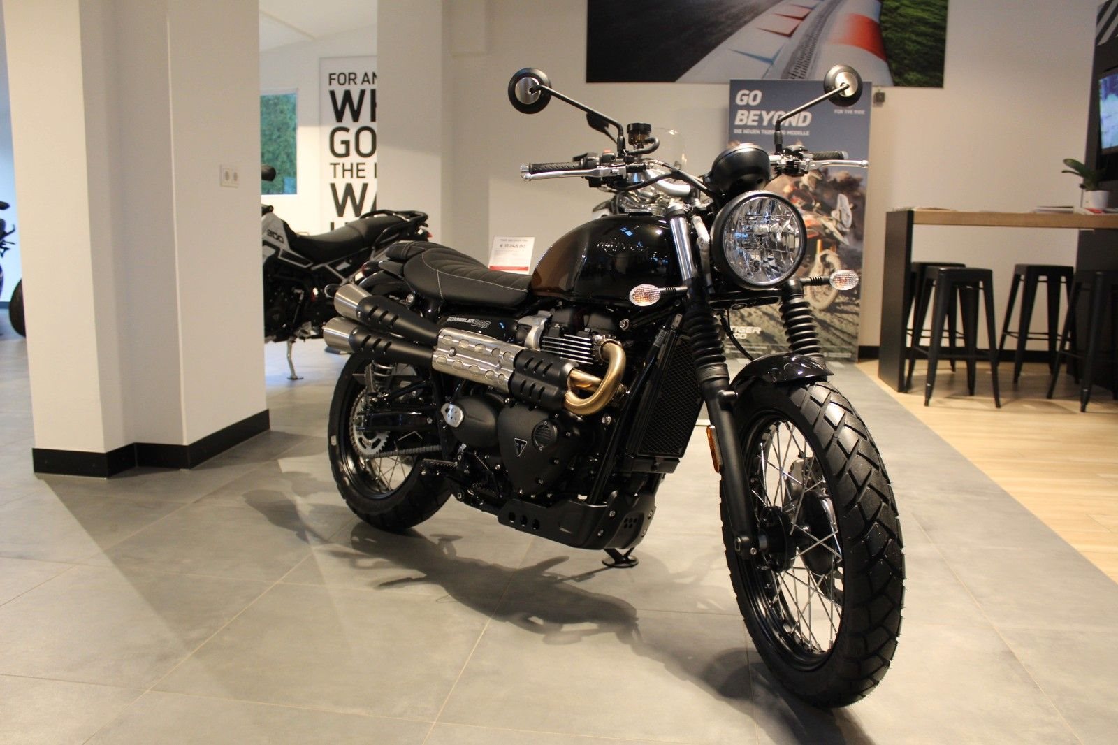 Triumph Scrambler 900<br />Stealth Edition