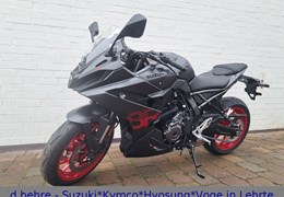 Neumotorrad Suzuki GSX-8R